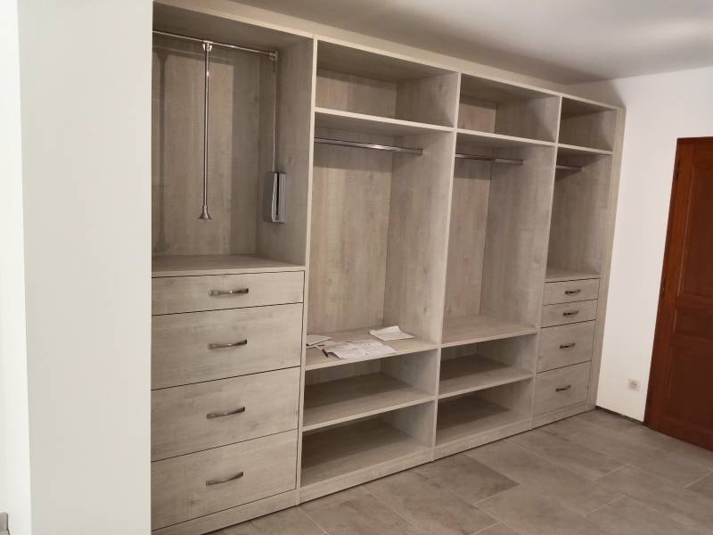 Pose de dressings sur mesure à OCTEVILLE SUR MER