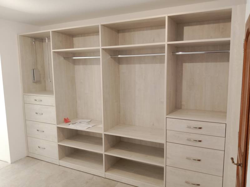 Pose de dressings sur mesure à OCTEVILLE SUR MER