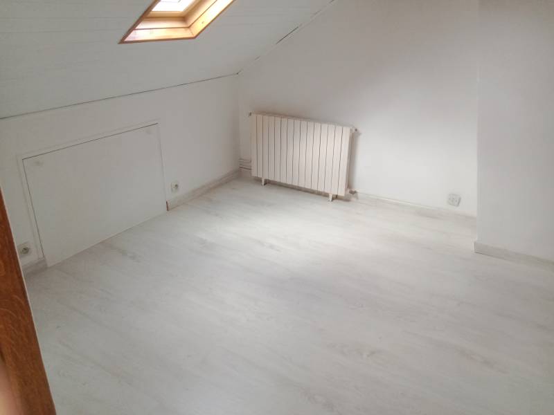 Pose d'un parquet stratifié dans une maison à Harfleur