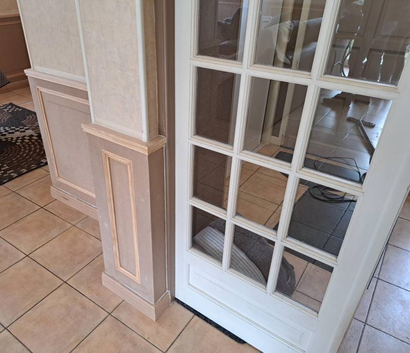 Pose de soubassement murale dans une maison à Sainte Adresse