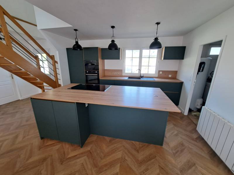 Pose d'un parquet en point de hongrie dans une maison à Gainneville