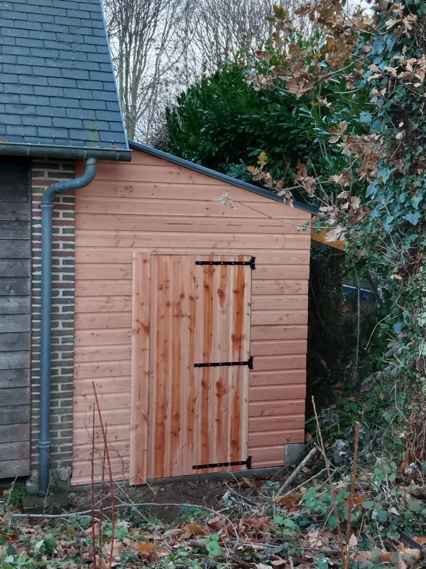 Conception et réalisation d'un cabanon de jardin à Bénouville.