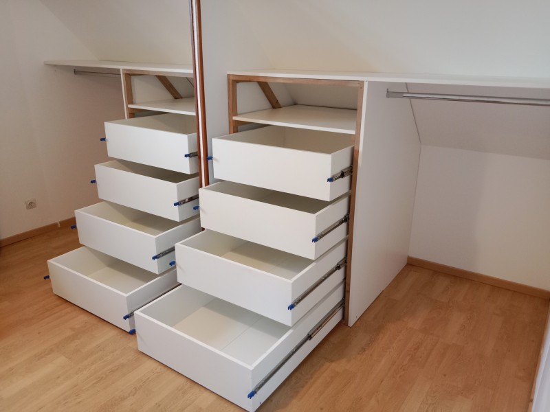 Création d' un ensemble de tiroirs sur mesure à Octeville sur Mer