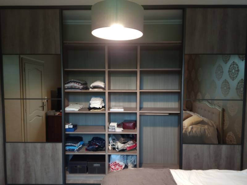 Pose d'un dressing sur mesure à St Romain de Colbosc