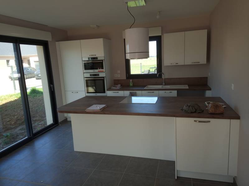 Installation d'une cuisine aménagée à ECRAINVILLE