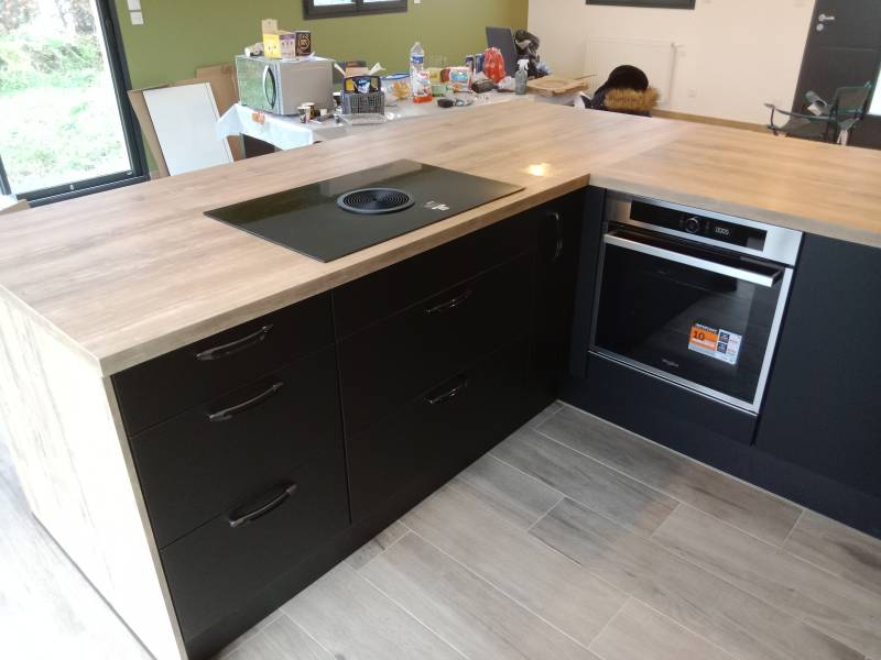 Pose d'une cuisine aménagée à GODERVILLE