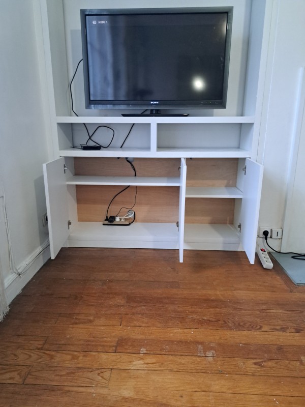 Réalisation d'un meuble TV sur mesure au Havre